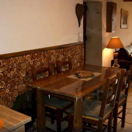 Maison D'une A Braux