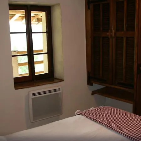 Maison D'une A Braux *
